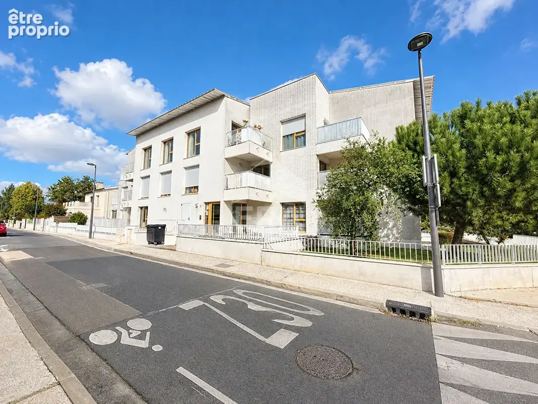 Résidence sécurisée de 2019, 700m du centre-ville, balcon et parking souterrain - photo 1