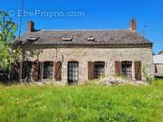 Maison à SOLRE-LE-CHATEAU