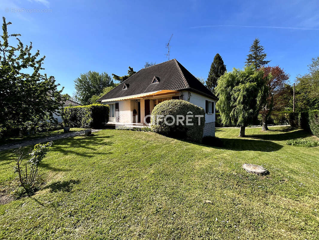 Maison à MEULAN