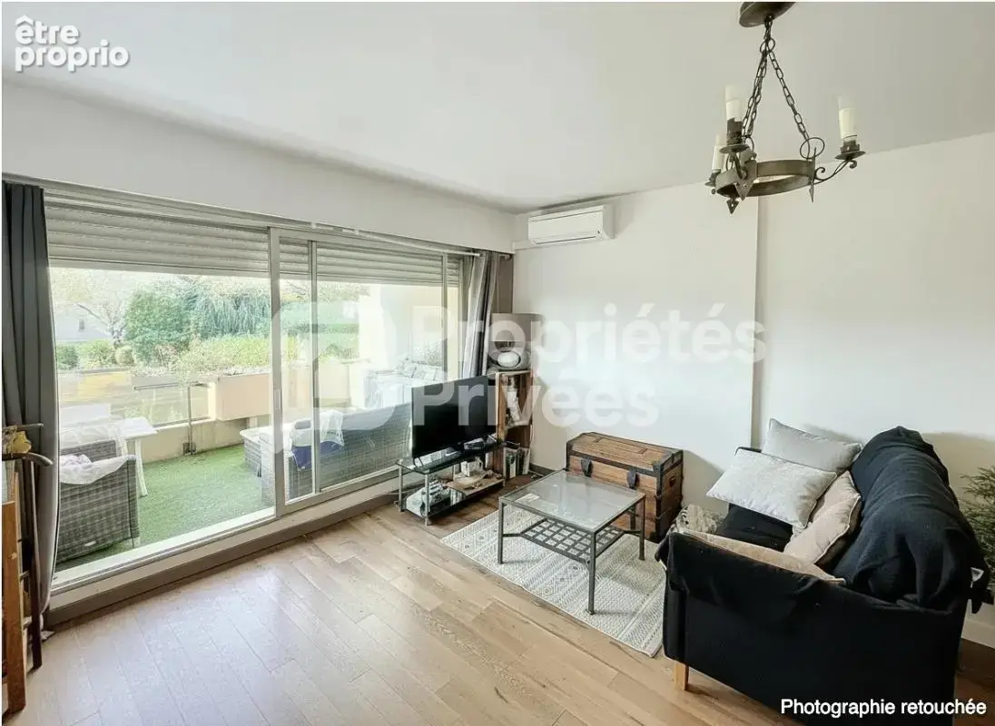 Studio de 33 m² à Cagnes-sur-Mer Terrasse, piscine, vue mer et garage - photo 6
