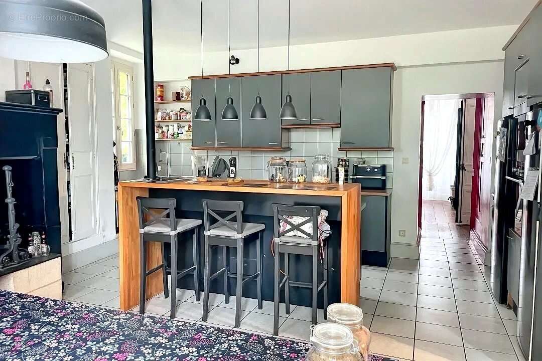 Maison à SAINT-PORCHAIRE