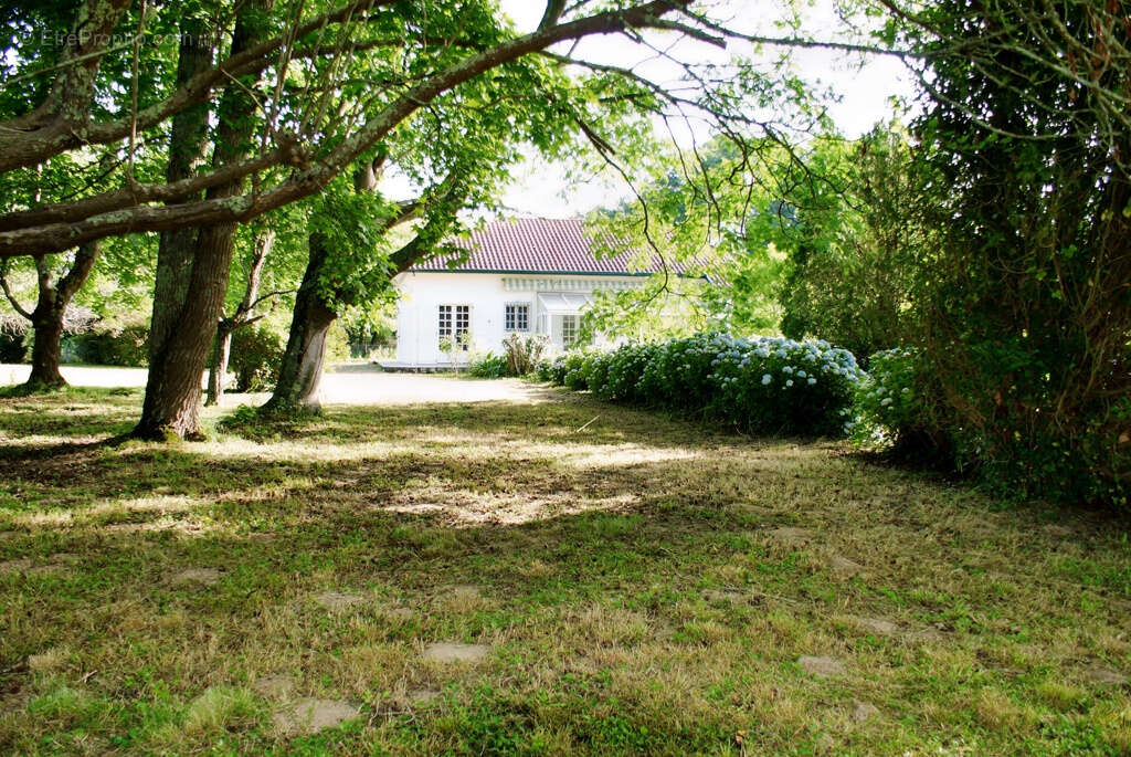 Maison à SAUBRIGUES