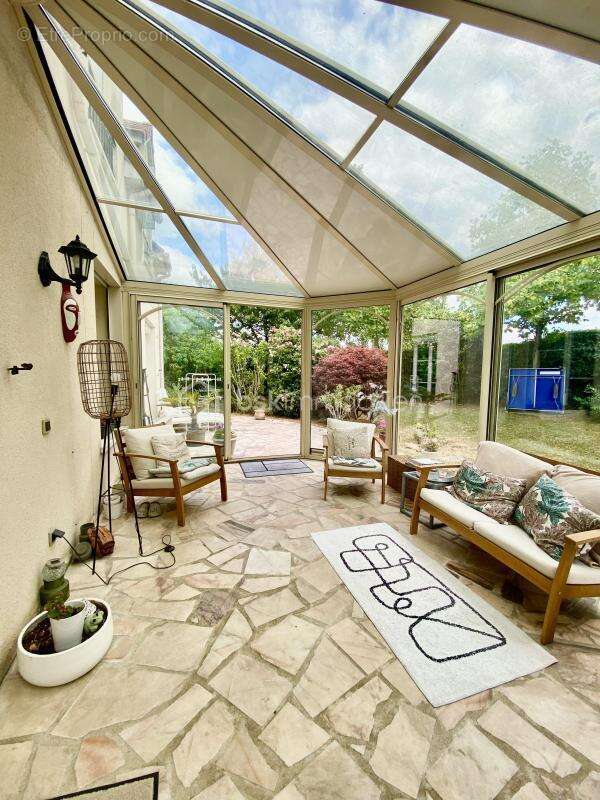 Maison familiale de 158 m² sans vis à vis avec grand jardin - photo 2
