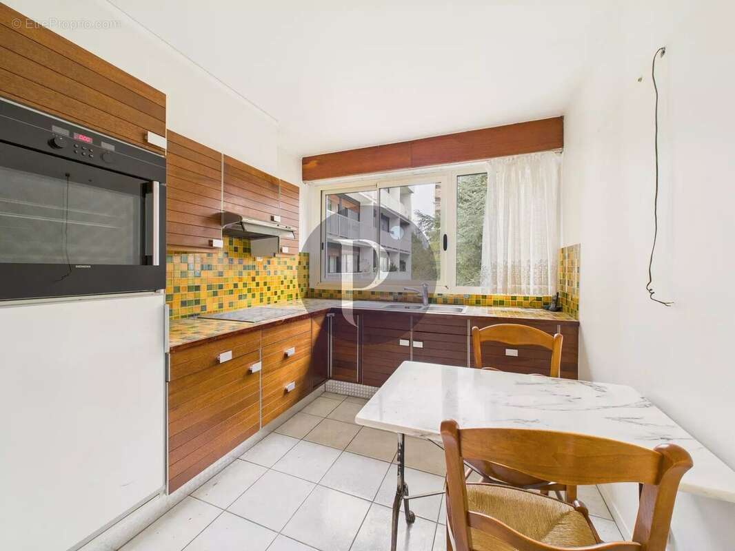 Appartement à VERRIERES-LE-BUISSON