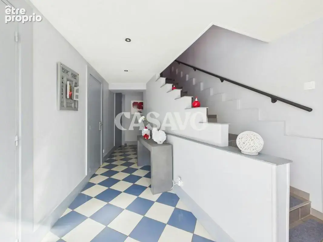 Vente Maison 5 pièces de 195m² - 69700 Givors - photo 4