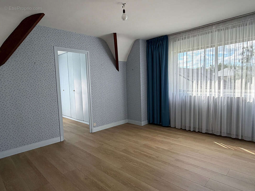 Maison Le Buquet - La Londe 7 pièce(s) 174 m2 - photo 7