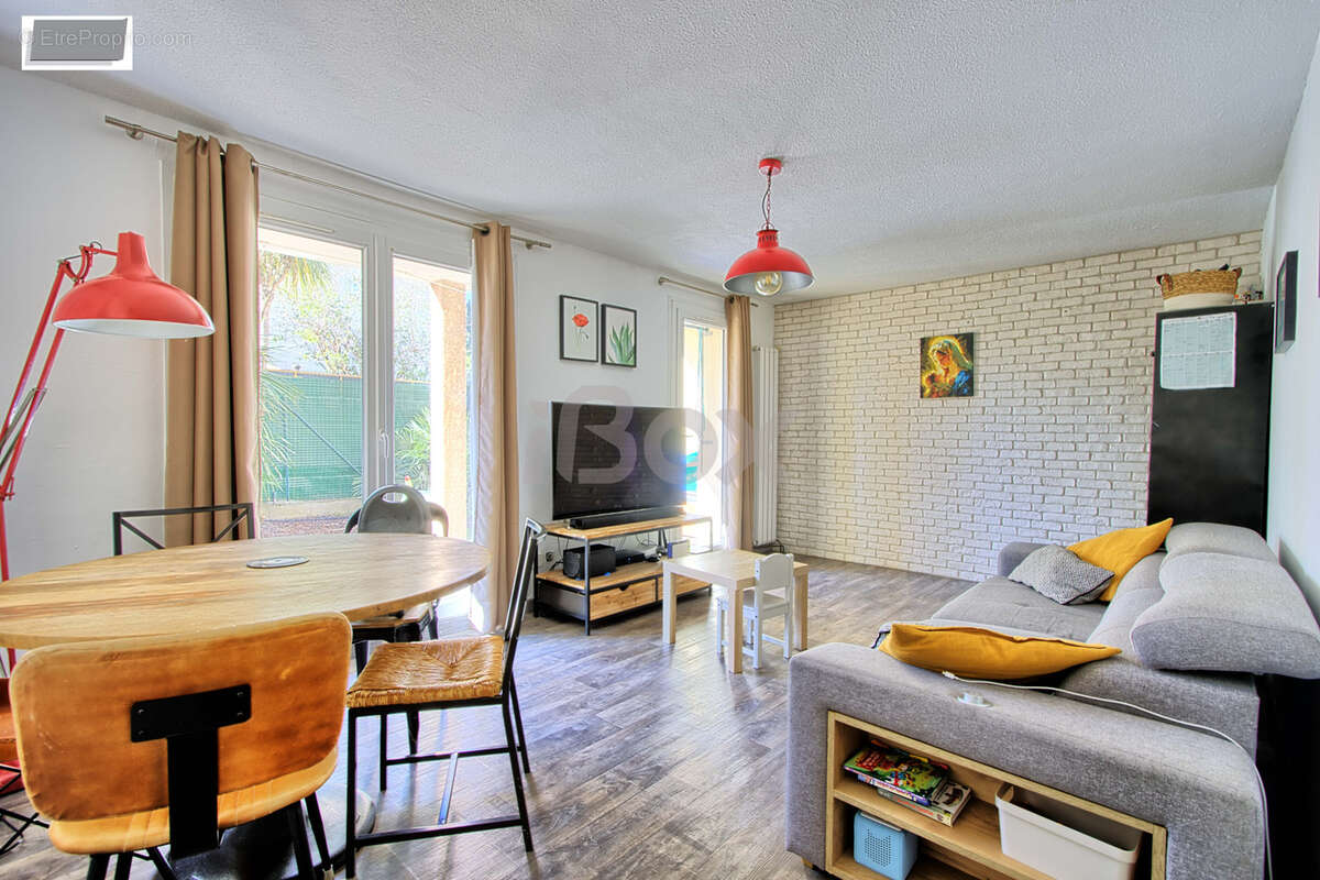Appartement à LA VALETTE-DU-VAR