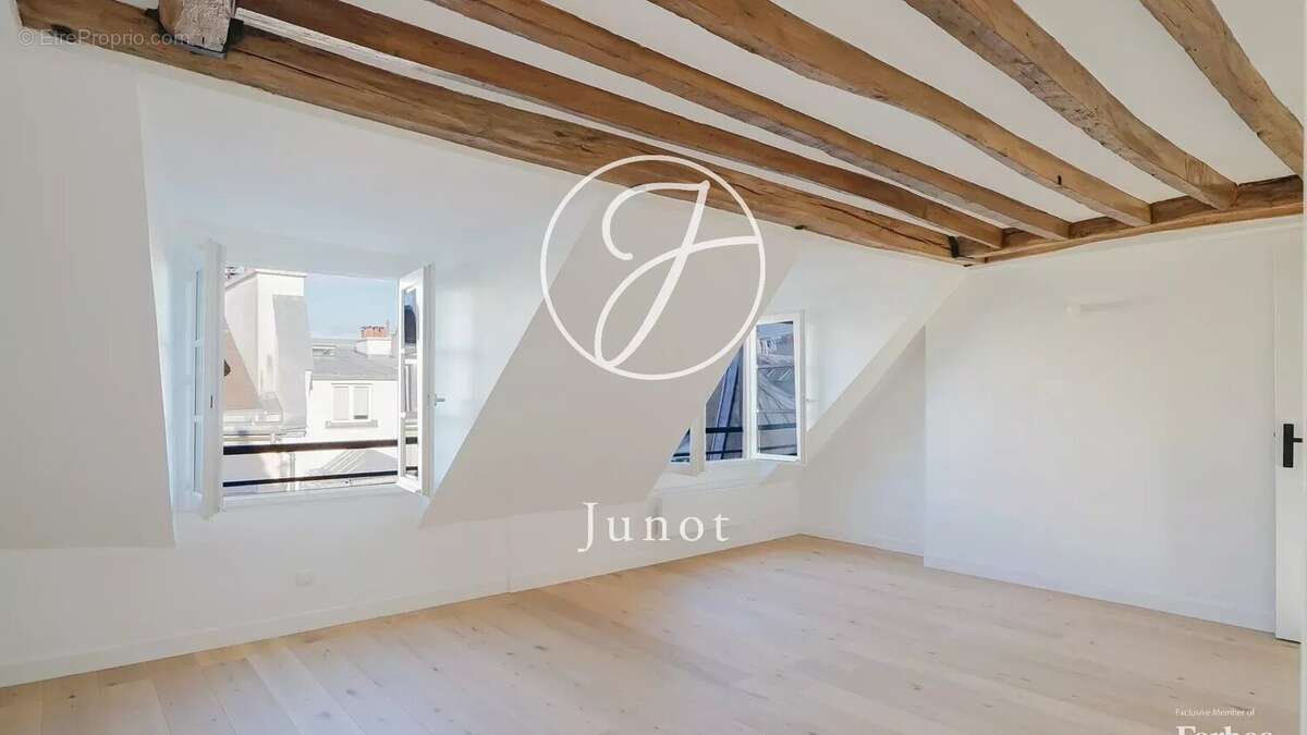 Appartement à PARIS-3E