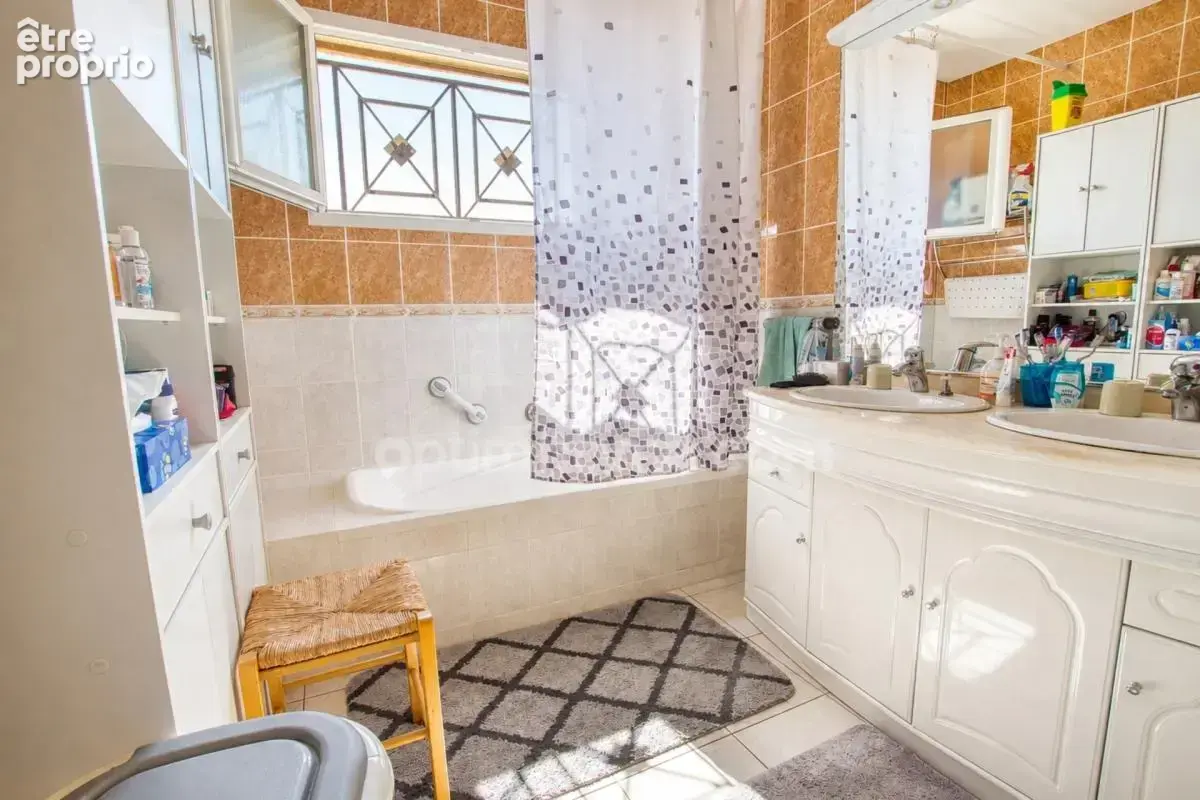 Villariès – villa familiale 179 m² avec piscine – 6 chambres – terrain 1 500 m² – un véritable havre de paix - photo 20