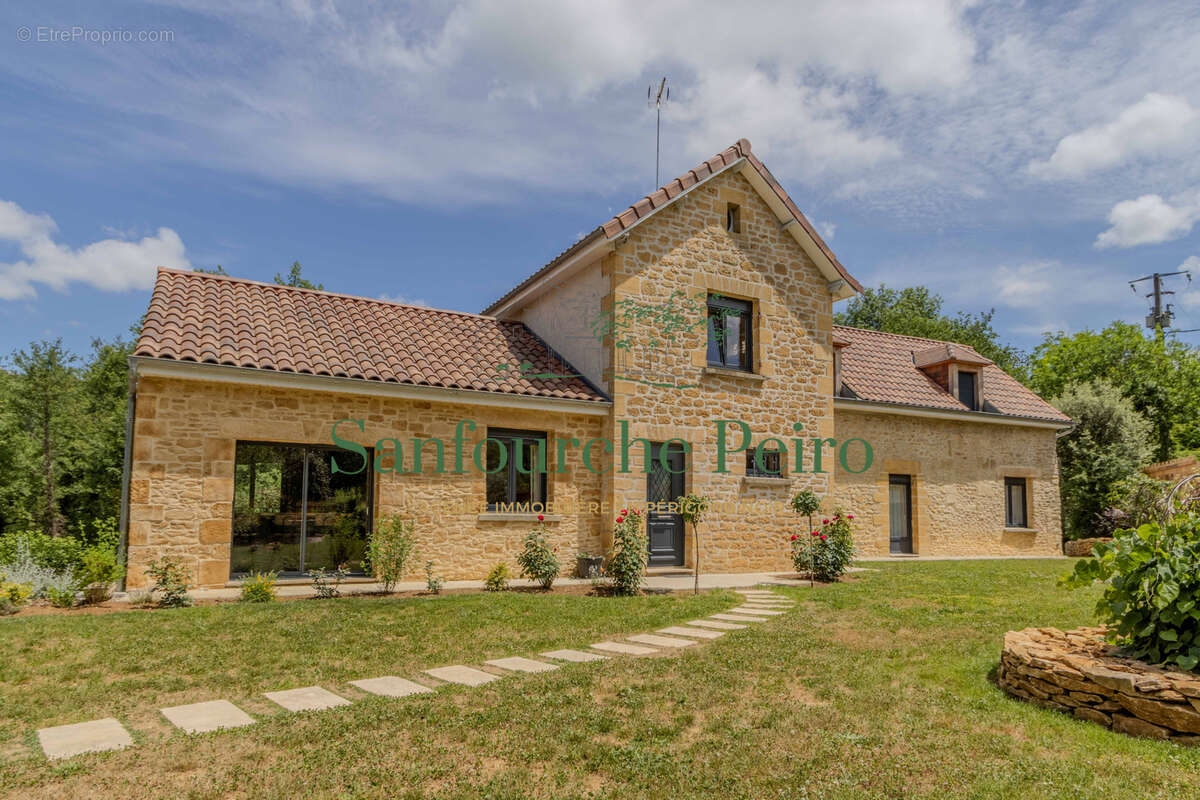 Maison à SARLAT-LA-CANEDA