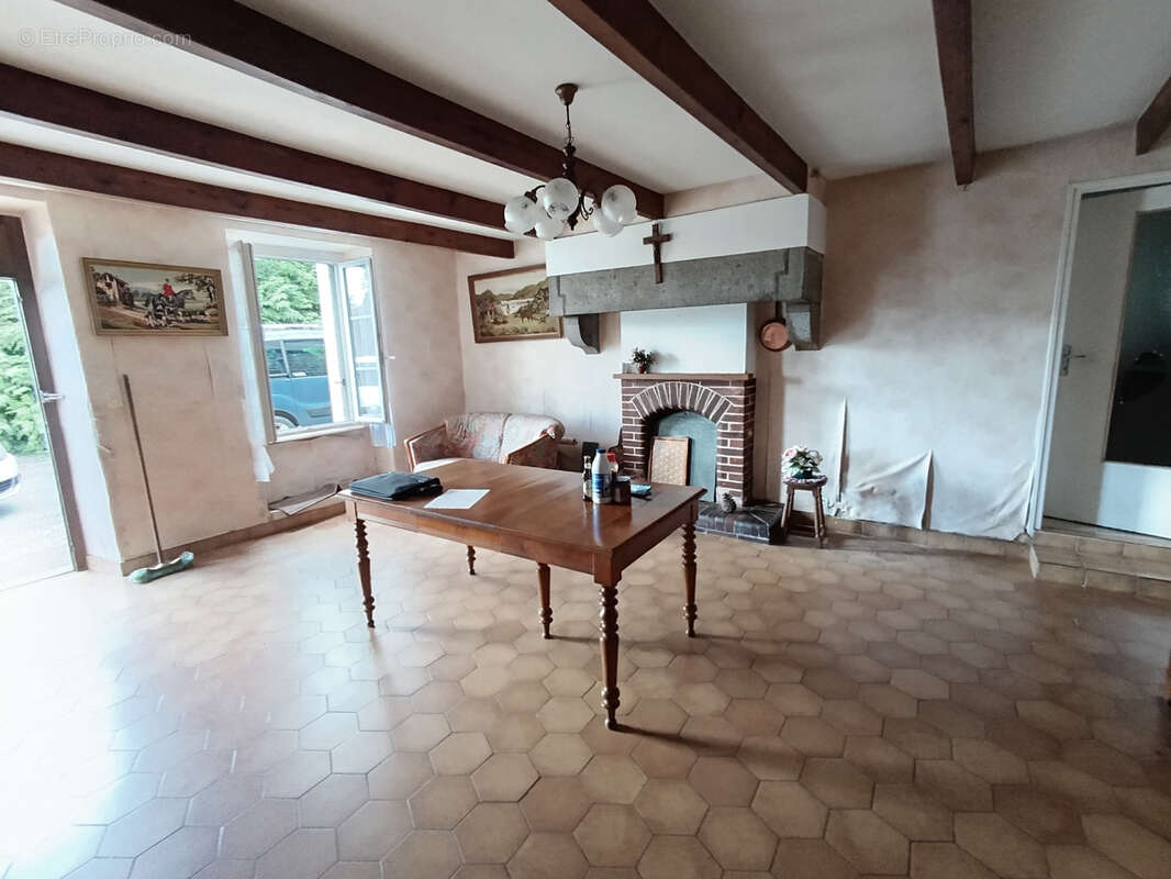 Maison à BEAUCHAMPS