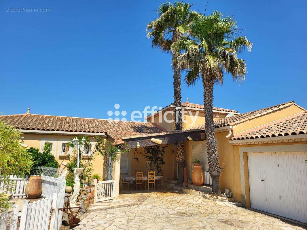 Maison à USCLAS-D'HERAULT
