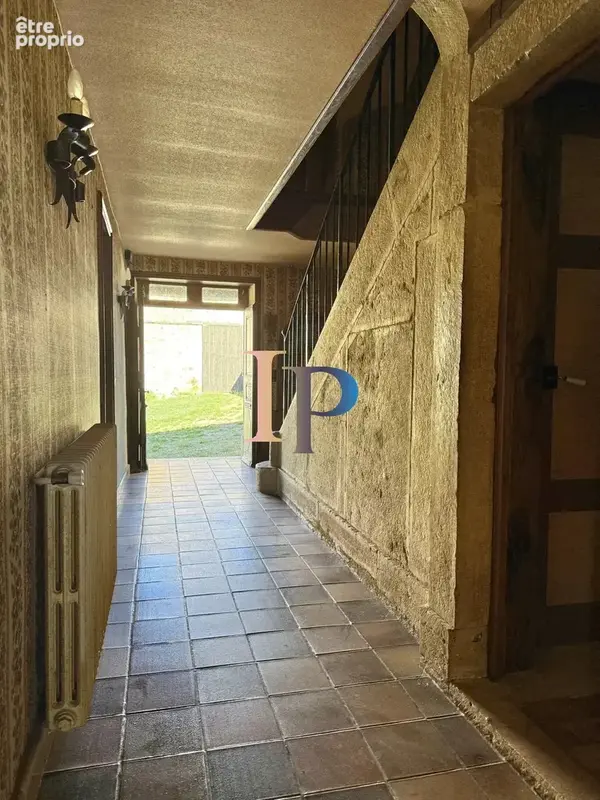 Maison avec dependances - photo 12