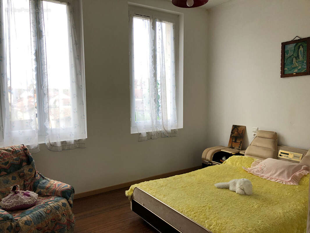 Bourg de sore - maison familiale et dependances - photo 5