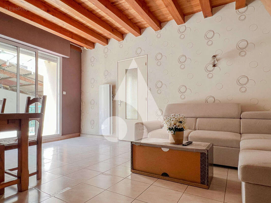 Maison à SAINTES