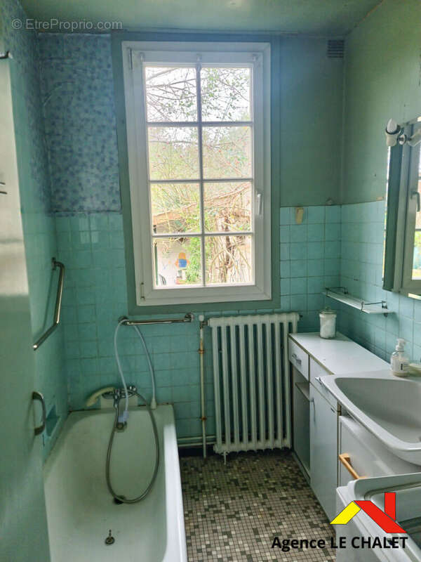 Maison à VILLENEUVE-LE-ROI