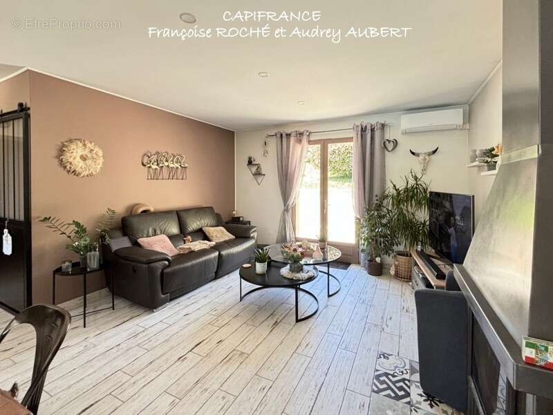 Maison à TAILLEBOURG