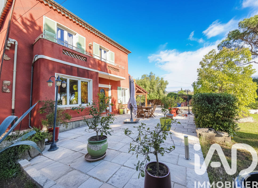 Photo 1 - Maison à FREJUS