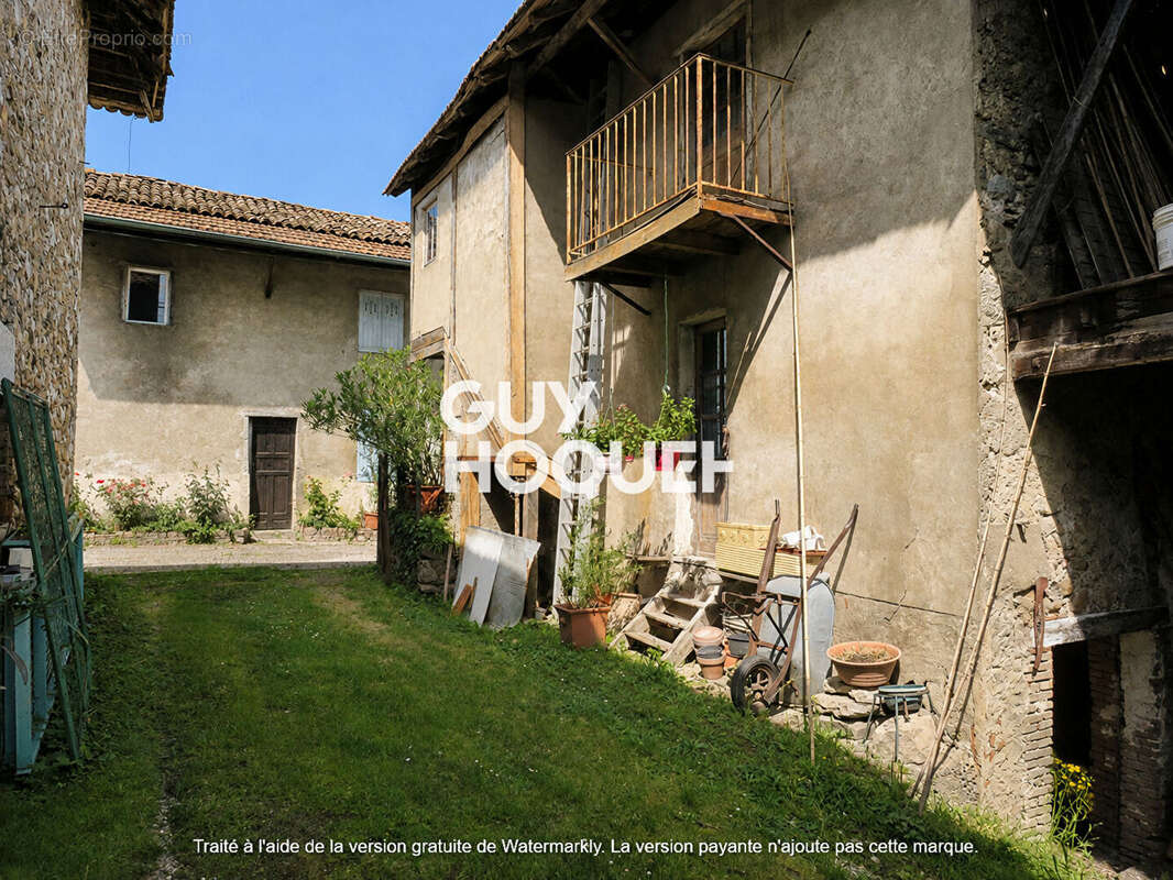 Maison à CHAPAREILLAN