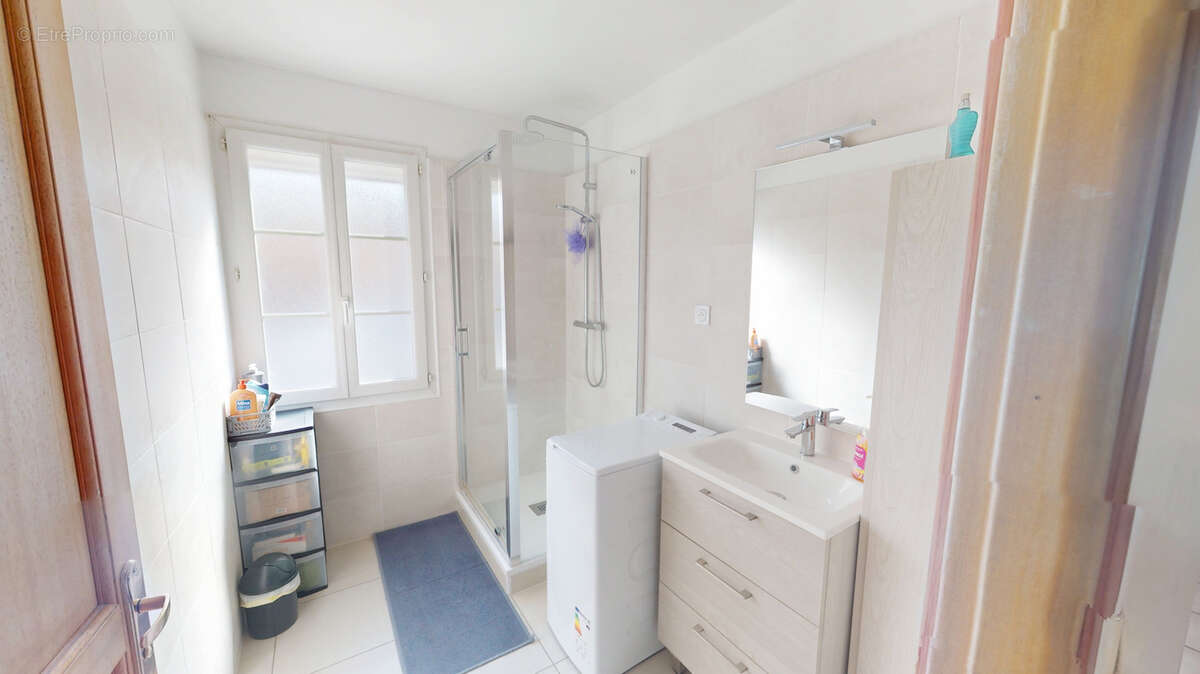 Appartement à LA PENNE-SUR-HUVEAUNE