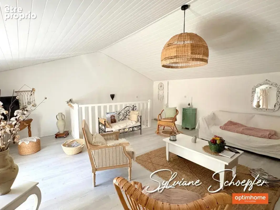 Maison de ville pleine de charme avec grand extérieur et garage, à 3 km de Grignan - photo 10