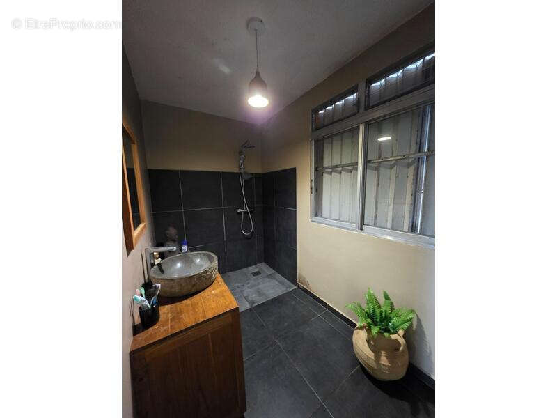 Maison à BAIE-MAHAULT