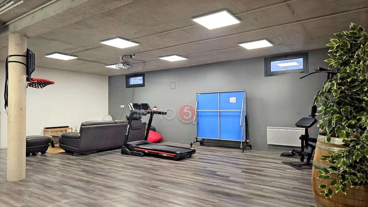 Maison à LES PAVILLONS-SOUS-BOIS