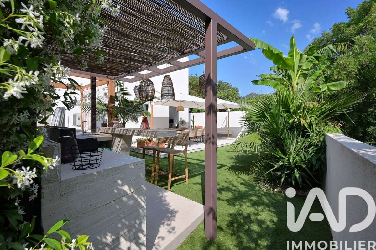 Photo 6 - Maison à PEYPIN