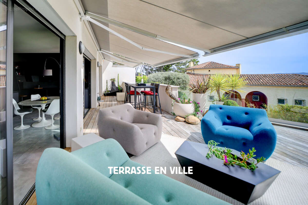 Appartement à SANARY-SUR-MER