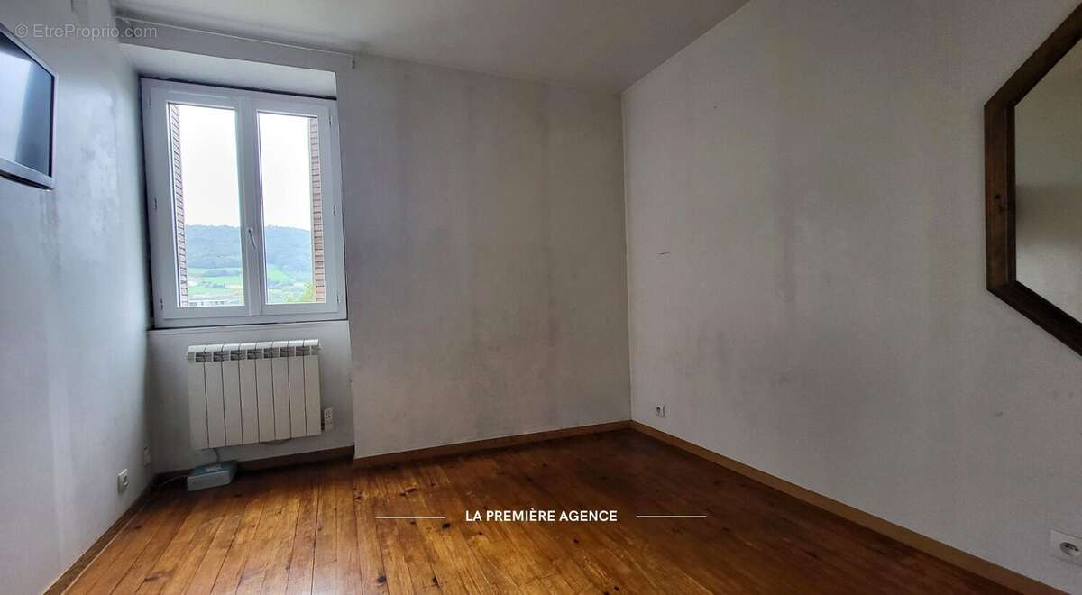 Maison à PONTCHARRA-SUR-TURDINE