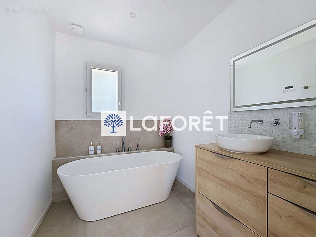 Villa Beynost 5 pièces 137.52m² avec terrain de 721m² , garage et piscine - photo 11