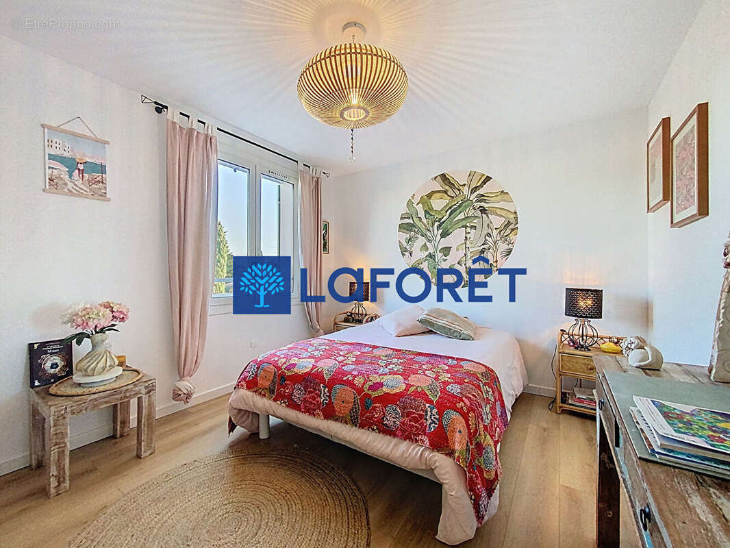 Maison à SOLLIES-PONT