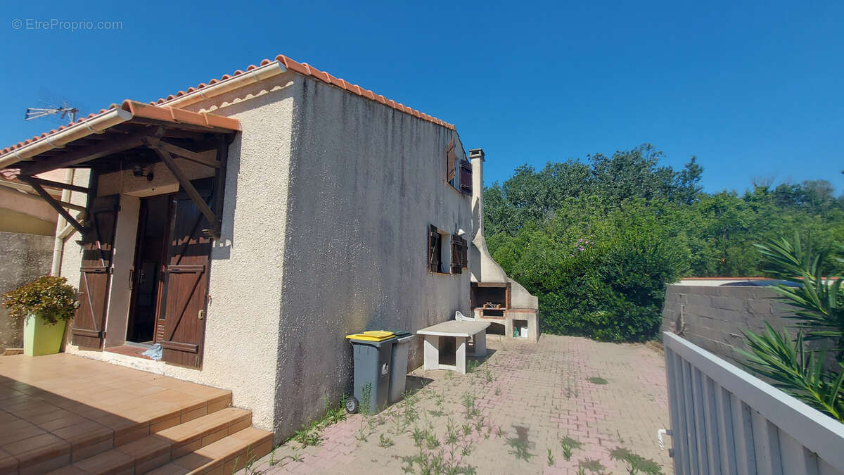 A Sainte Marie plage, villa à rénover - photo 3