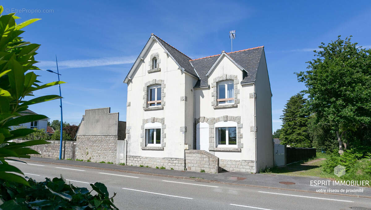Maison à NEVEZ