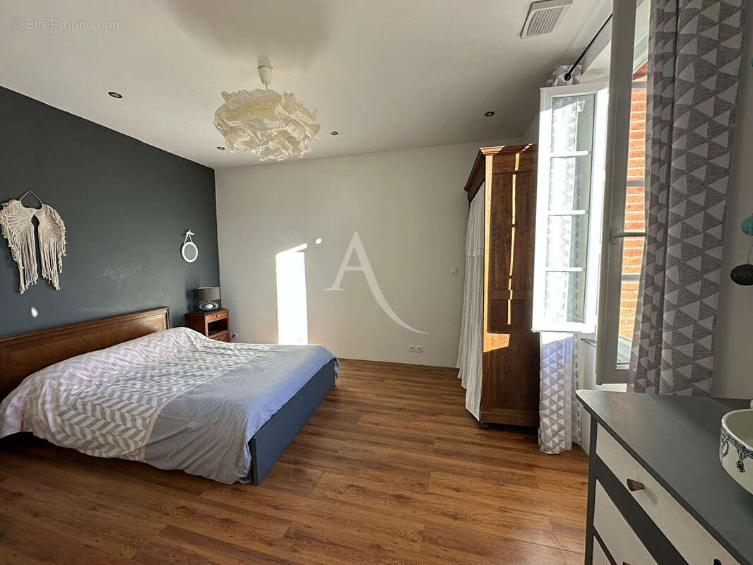 TOULOUSAINE  T6  255m² avec piscine  et salle de cinéma - photo 16