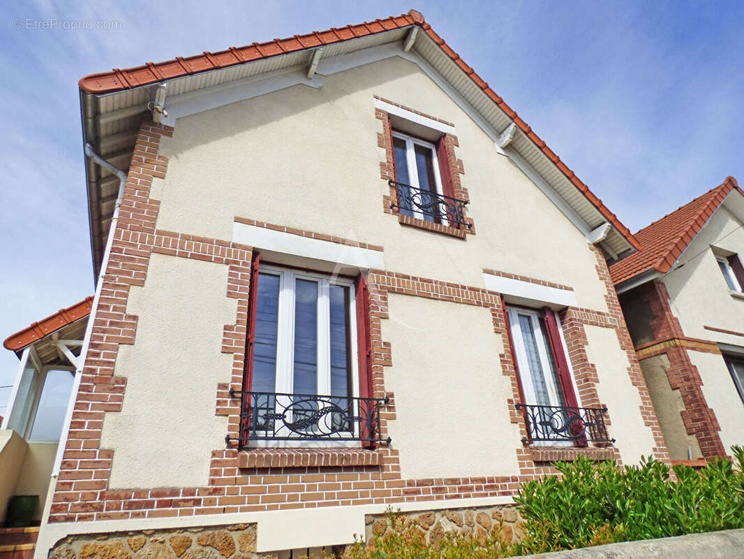 Maison à NEUILLY-SUR-MARNE