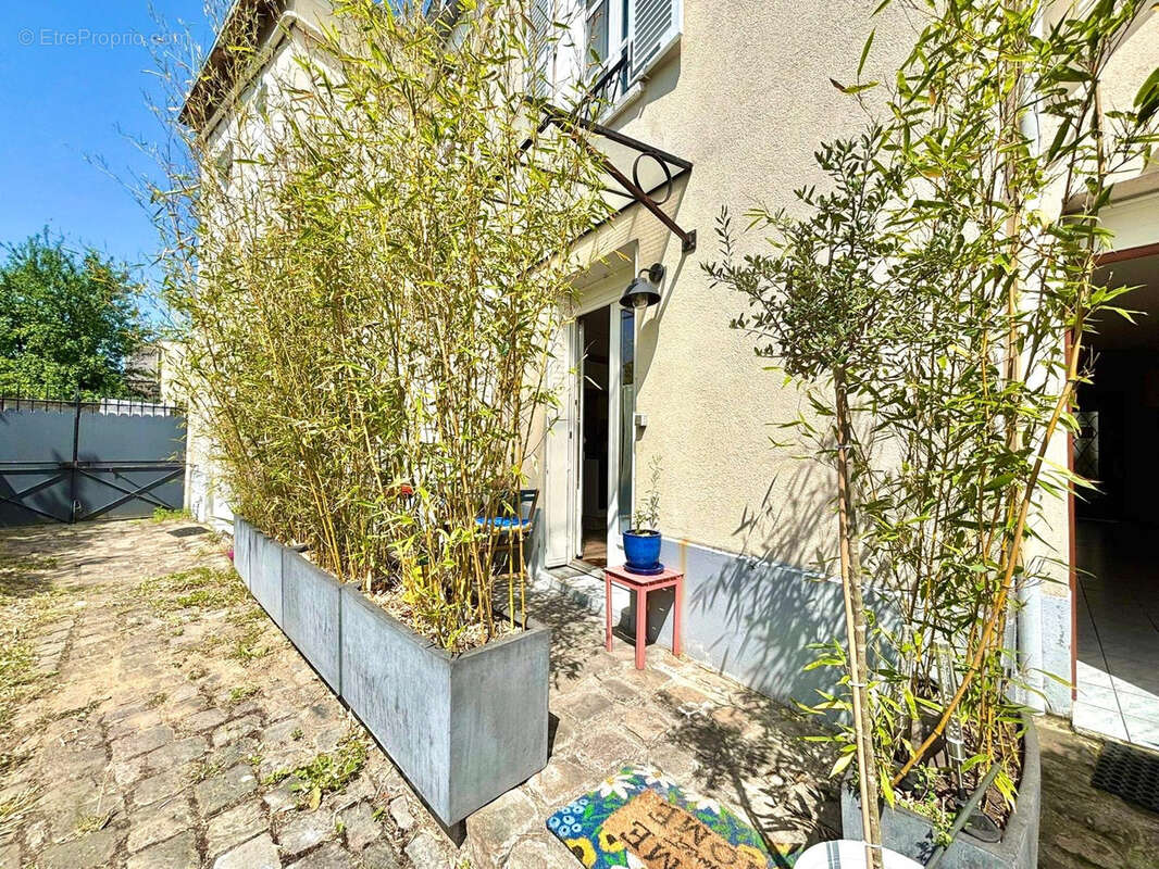 Appartement à LE PERREUX-SUR-MARNE