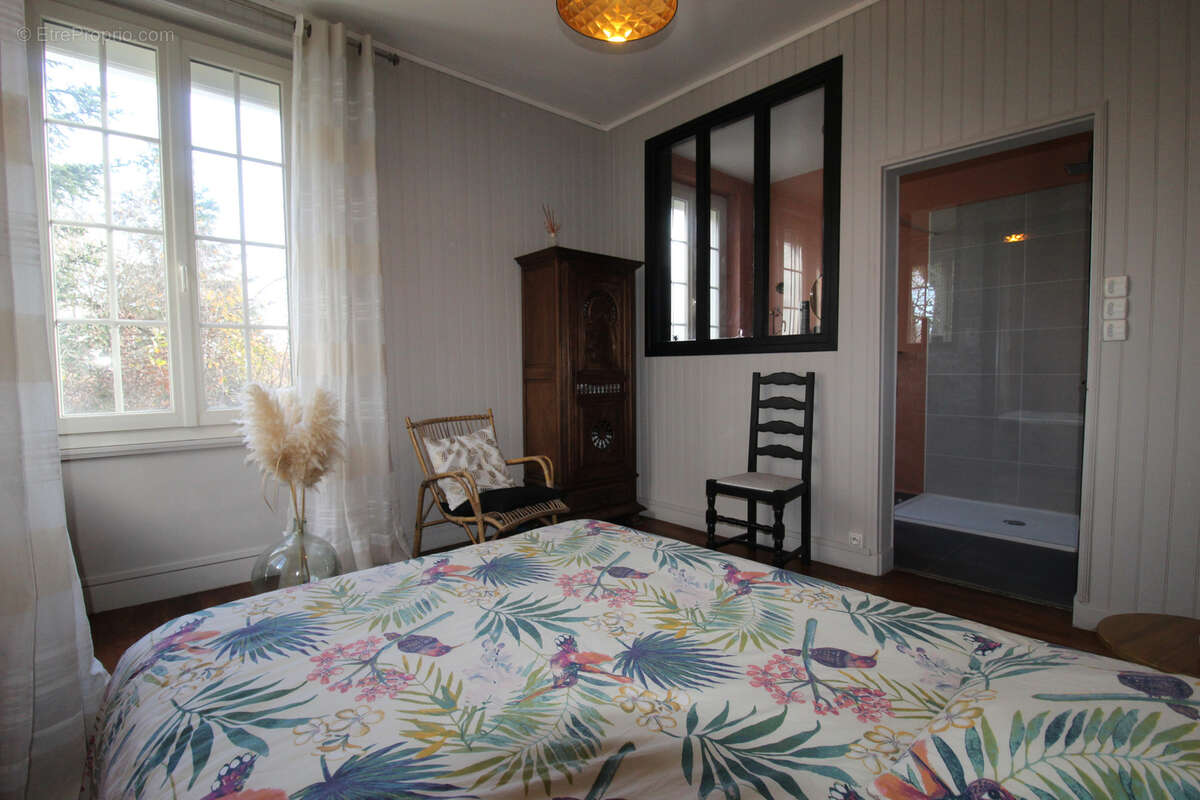 Maison à JOUET-SUR-L'AUBOIS