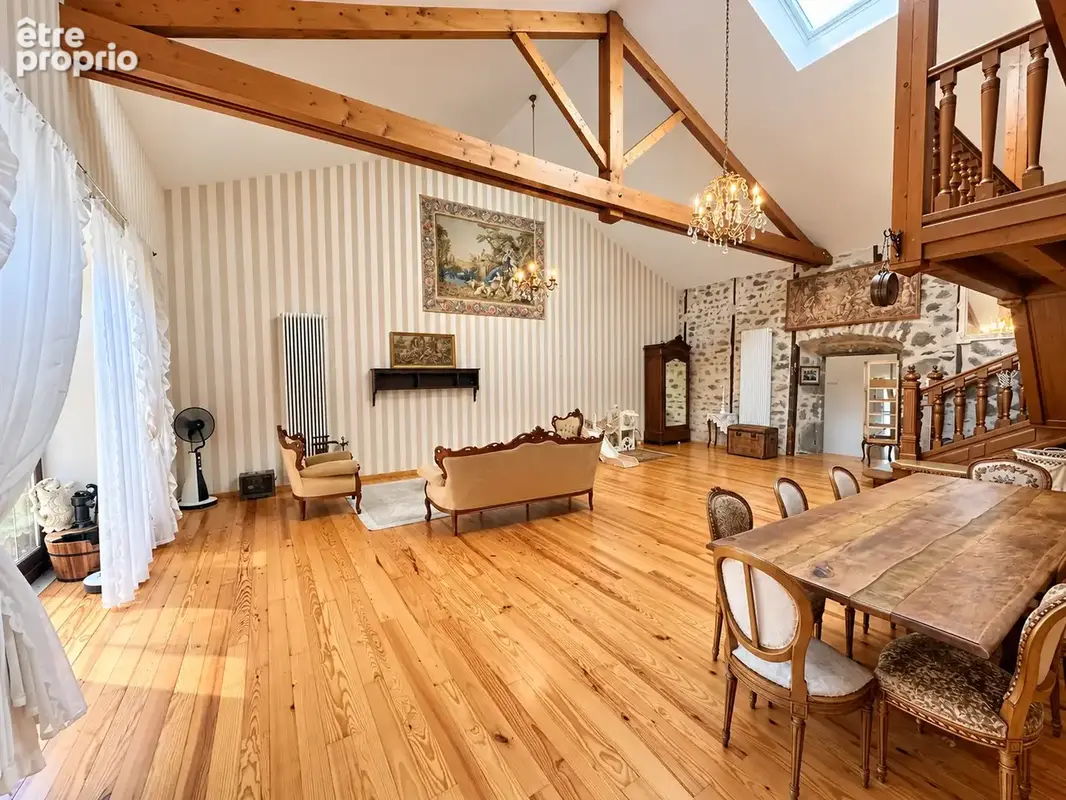 Maison entièrement rénovée   5 chambres   Dépendance   Terrain de 543 m2 POLIGNAC - photo 6