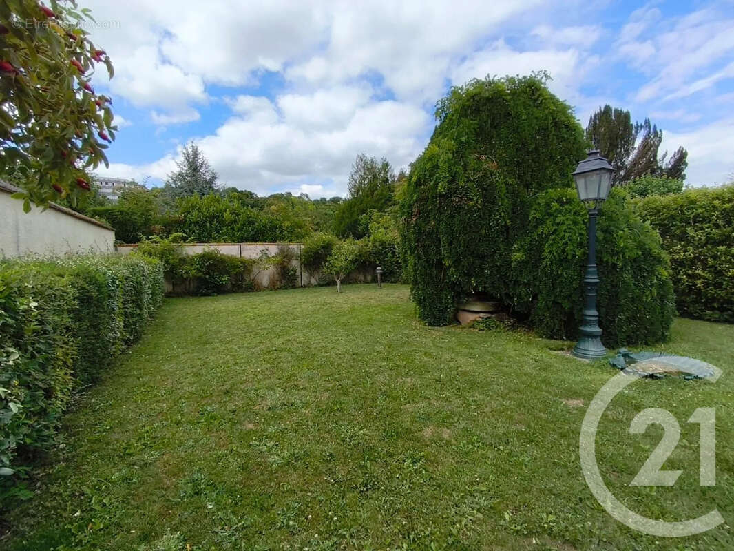 Maison 155 m² à Dreux  - photo 2