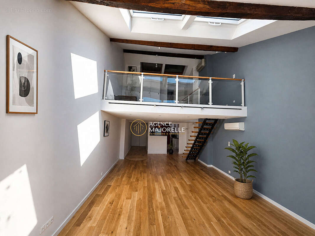 Appartement rénové avec climatisation proche des commodités - photo 2