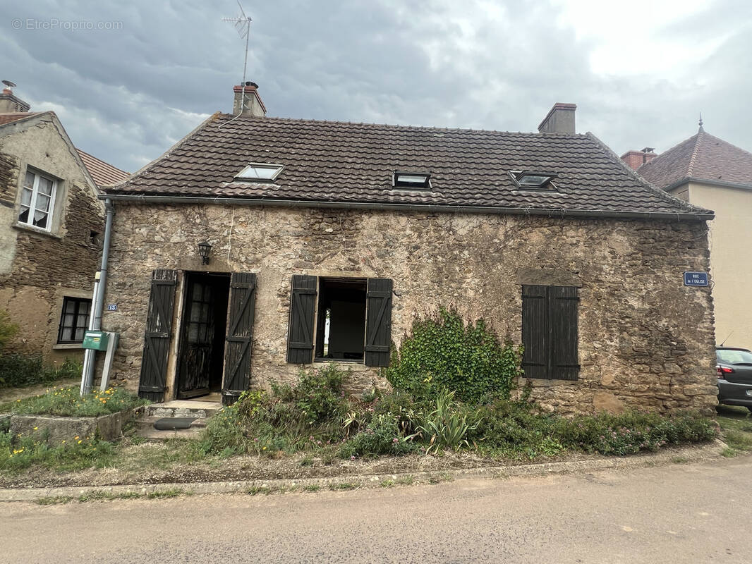 Maison à MONTBERTHAULT