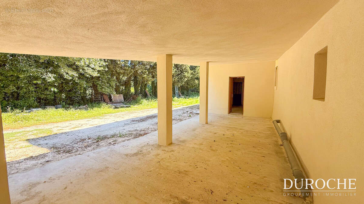 Maison à CADEROUSSE