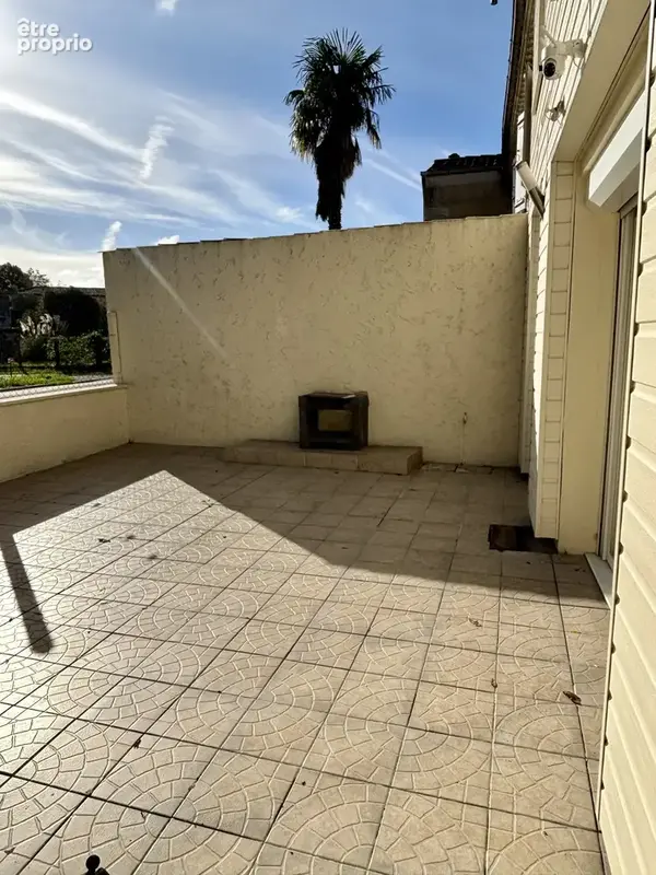 Maison R+1 T4 avec garage, cour et parcelles non attenantes - photo 5
