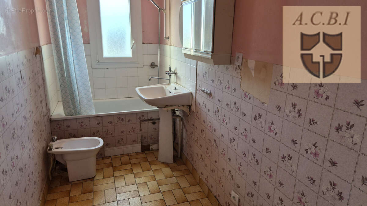Maison de 89 m2 avec jardin et dépendances   Areines - photo 9