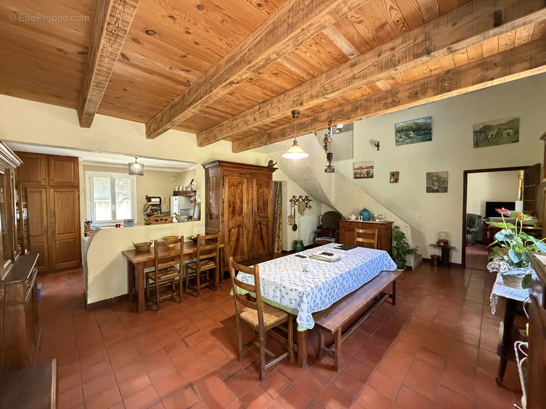 Maison à SAINT-MAXIMIN-LA-SAINTE-BAUME