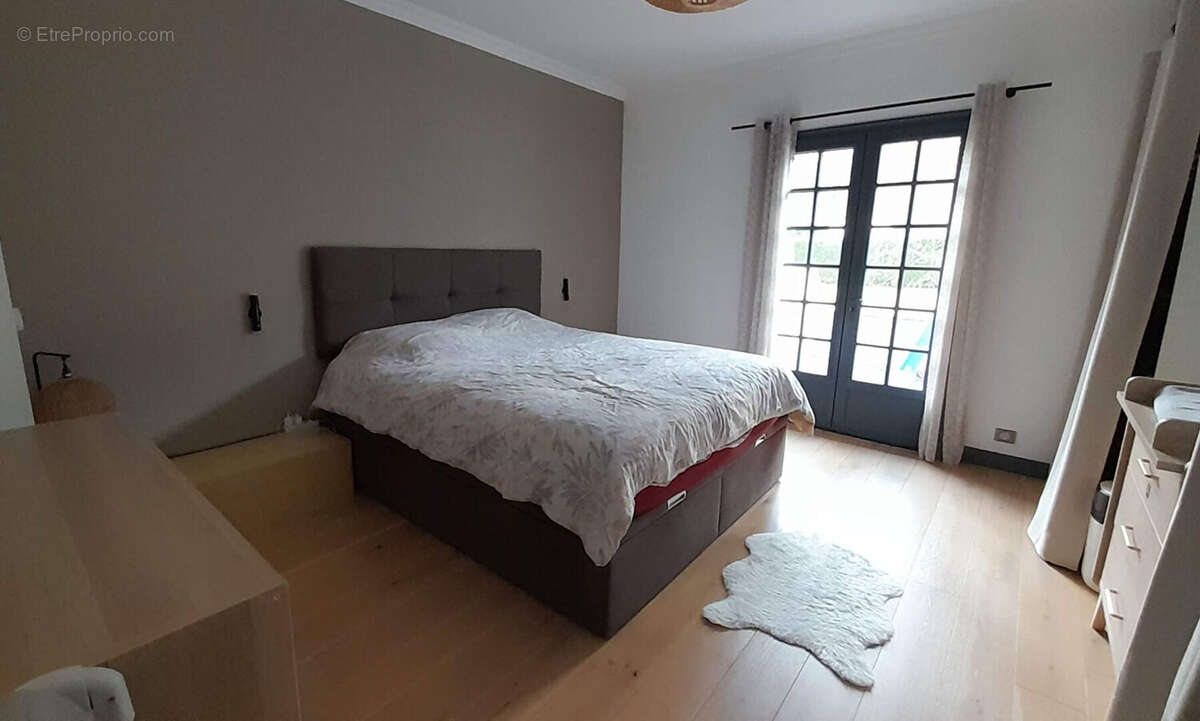 Appartement à BULLION
