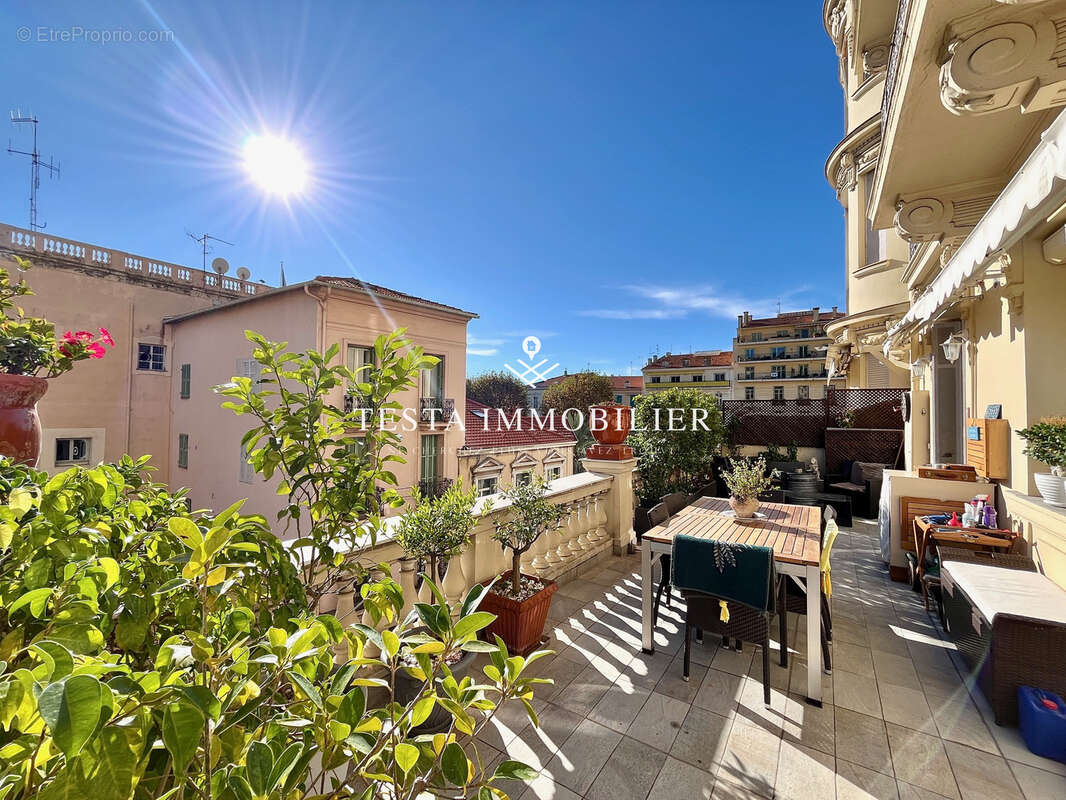 Menton centre - palace - 3 pieces 87m2 - terrasse 50 m2 - photo 2