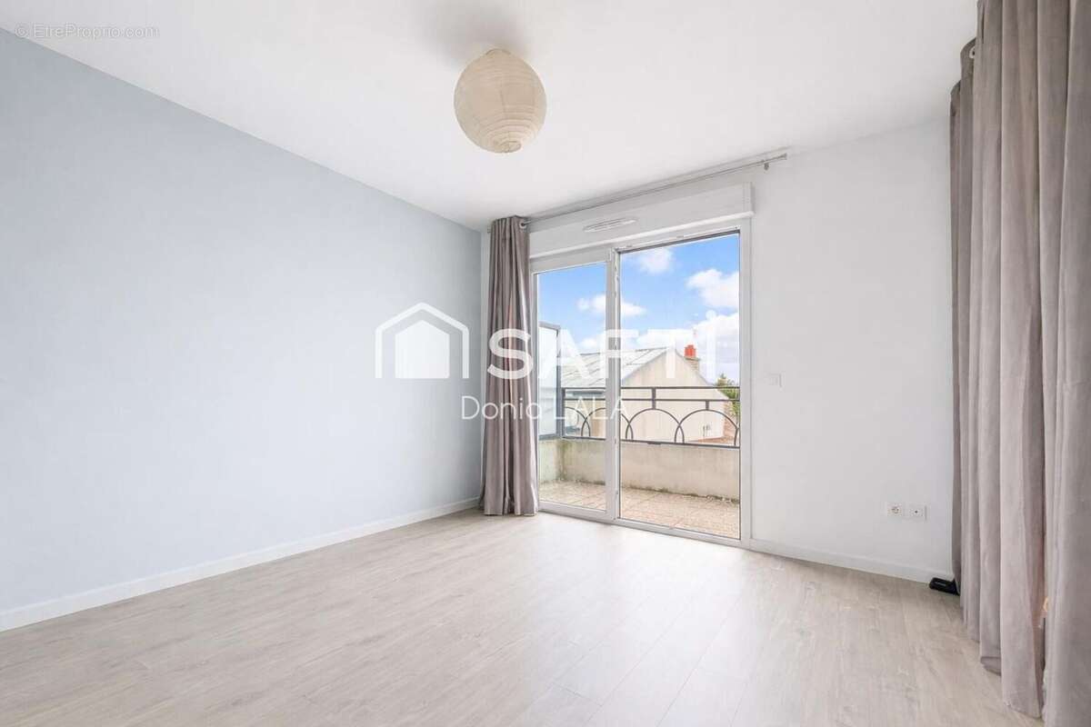 Photo 4 - Appartement à CHOISY-LE-ROI