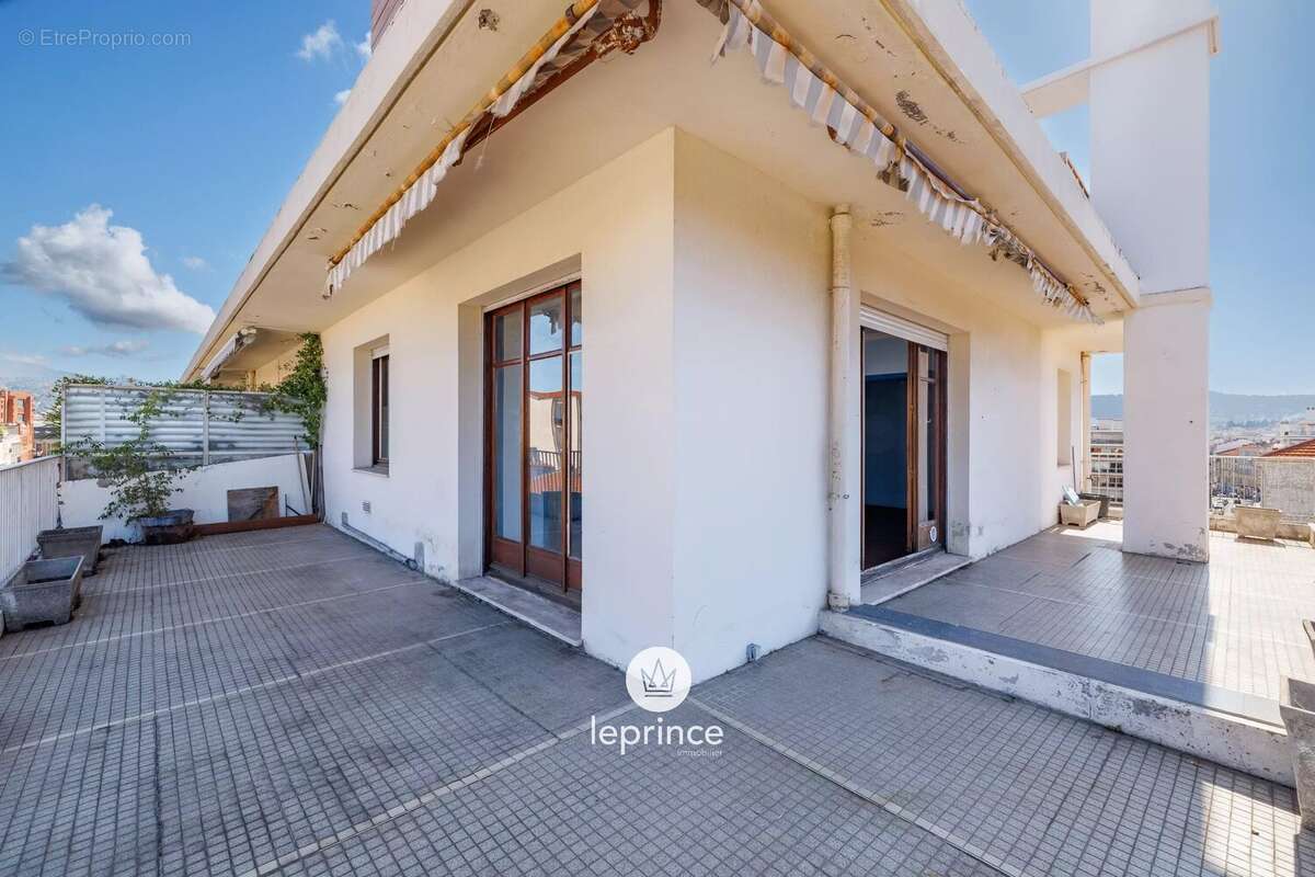 Appartement à NICE